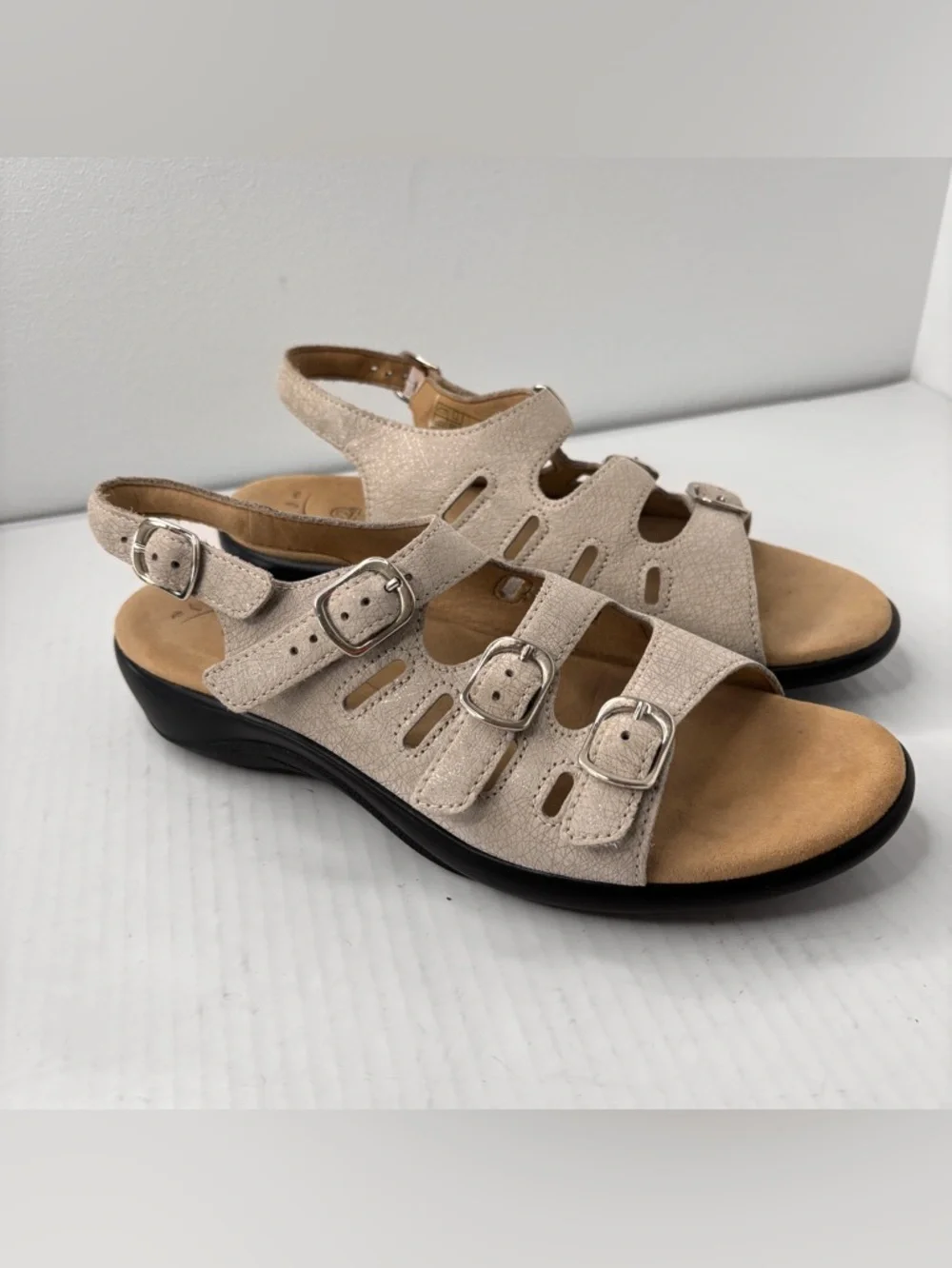 SAS Mystic Slingback Sandals Comfort Tripad Beige Leather Womens Sz 9 Narrow NEW